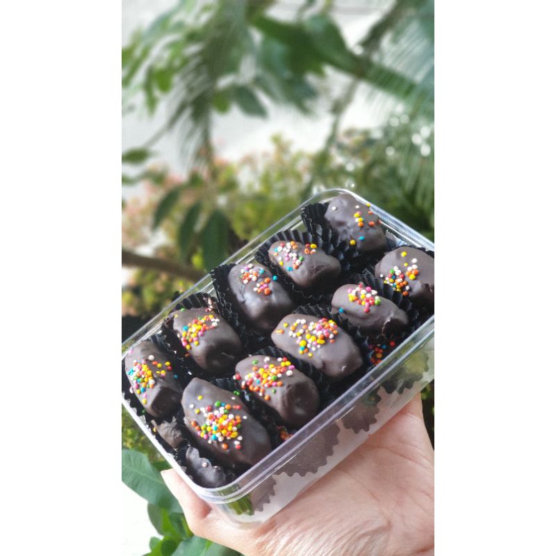 

READY STOCK!!!!! Kurma coklat HOME MADE /kurma/kurcok MURAH/kurma coklat keju/kurma coklat murah/ kurcok lezatos /kurcok lezato / kurma isi keju / kurma coklat / kurma murah