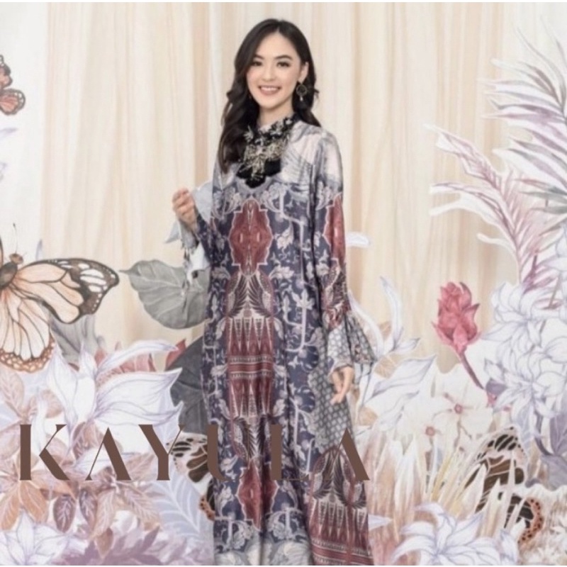 Preloved russel dress wearing klamby