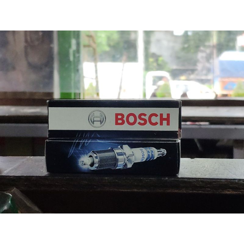 BUSI / SPARK PLUG BOSCH IRIDIUM UR4A1130
