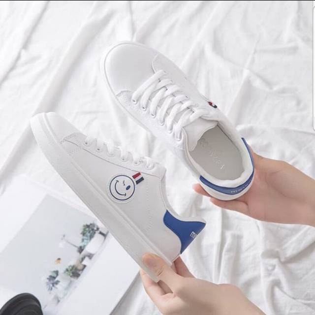 SEPATU WANITA KETS SNEAKERS FASHION PEREMPUAN SEPATU FLAT CEWEK KET CEWE WARNA PUTIH IMPORT MURAH