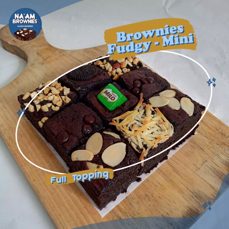 ( NA'AM ) BROWNIES FUDGY MINI UK 10X10cm ISI 9 POTONG