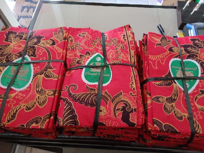 Taplak Meja Tamu  Batik Solo Cantik Manis