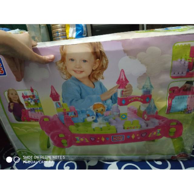 Fisher Price Megabloks Play n Go Fairytale Table