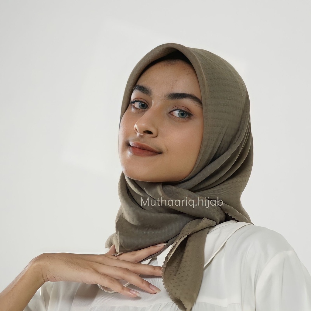 Ashira Square - Hijab Segiempat Ashira Muthaariq.Hijab