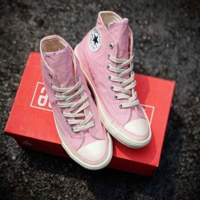 pink 70s converse