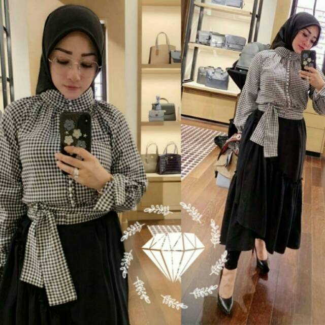 STELAN BLAZER WANITA
SET BINAR BURBERRY | SETELAN FASHION MUSLIM WANITA TERBARU BURBERRY BERKUALITAS