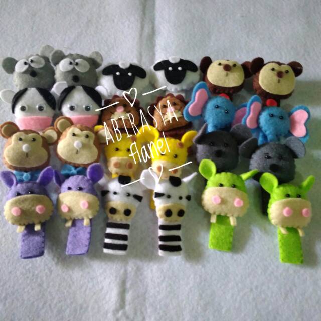 Hiasan pensil karakter