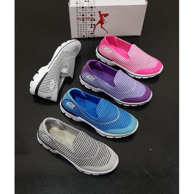 sepatu sport Sofiya