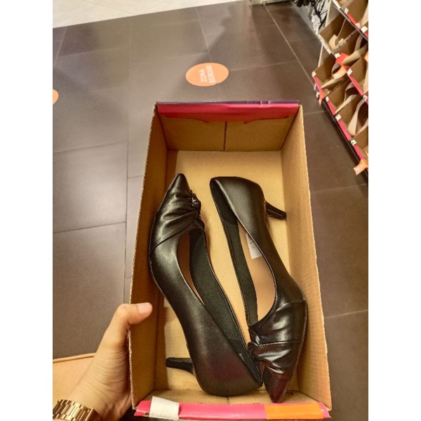 Heels Fioni by Payless Harga normal 359.000