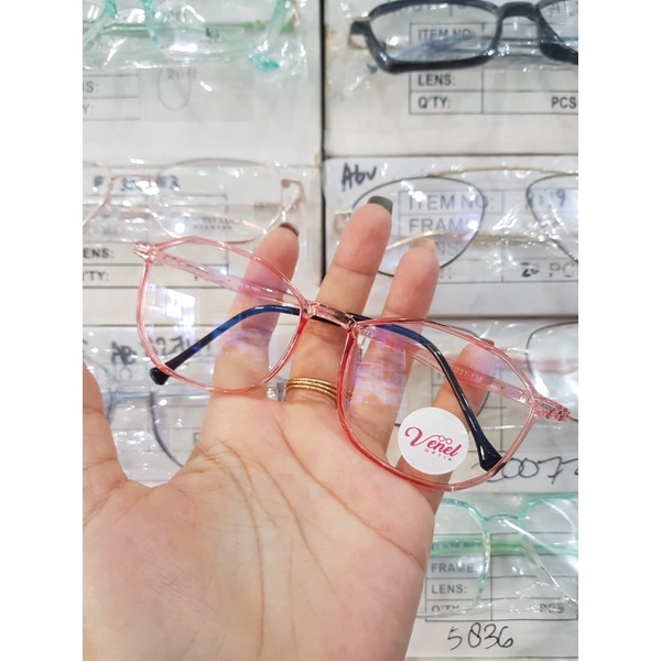 KACAMATA RINGAN WANITA KODE 8135 ANTI RADIASI