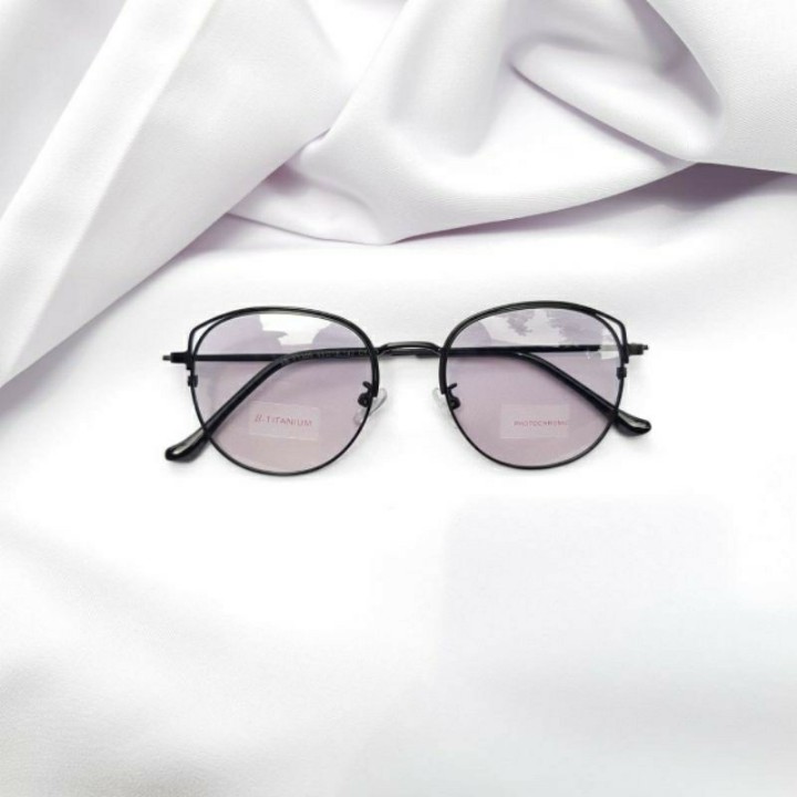 VIRAL/Kacamata Photocromic Retro Vintage Fashion Wanita Pria Berubah Warna Frame Optik AntiRadiasi