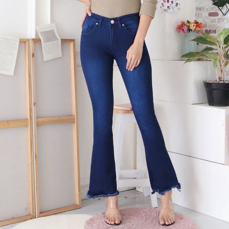 Highwaist Cutbray Rawis- Celana Jeans HW Navy