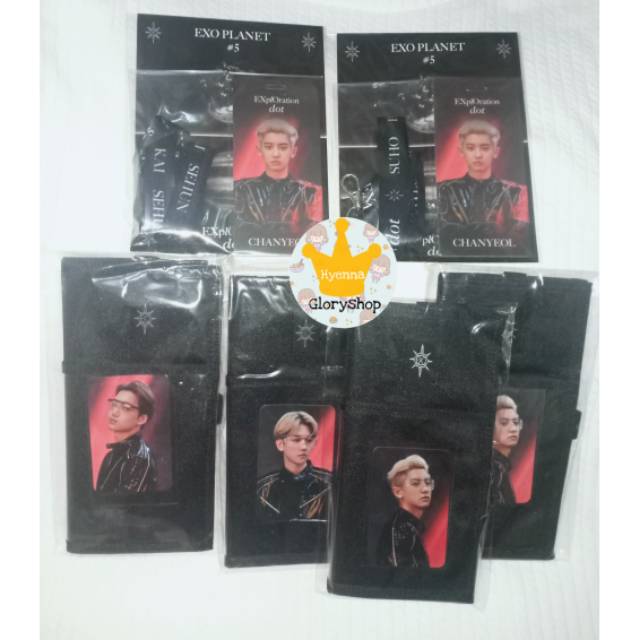 EXO TICKET HOLDER + PHOTOCARD SET & LANYARD (EXPLORATION DOT GOODS)