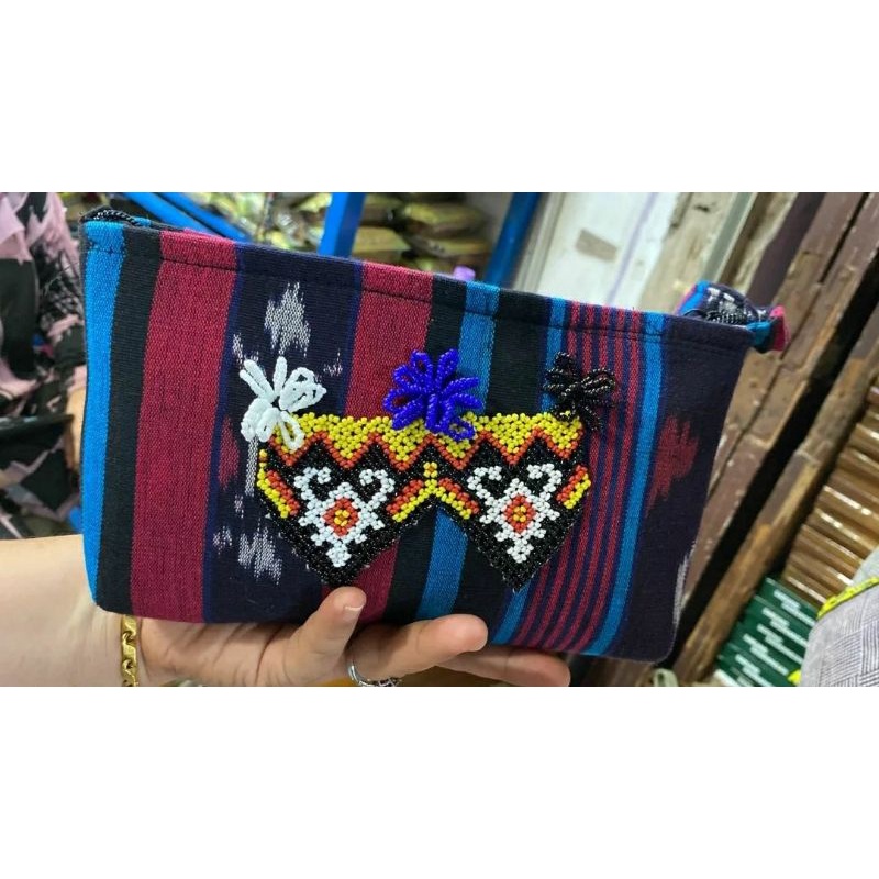 dompet tenun, clutch tenun, dompet kain tenun, clutch kain tenun, dompet etnik, dompet HP, clutch HP