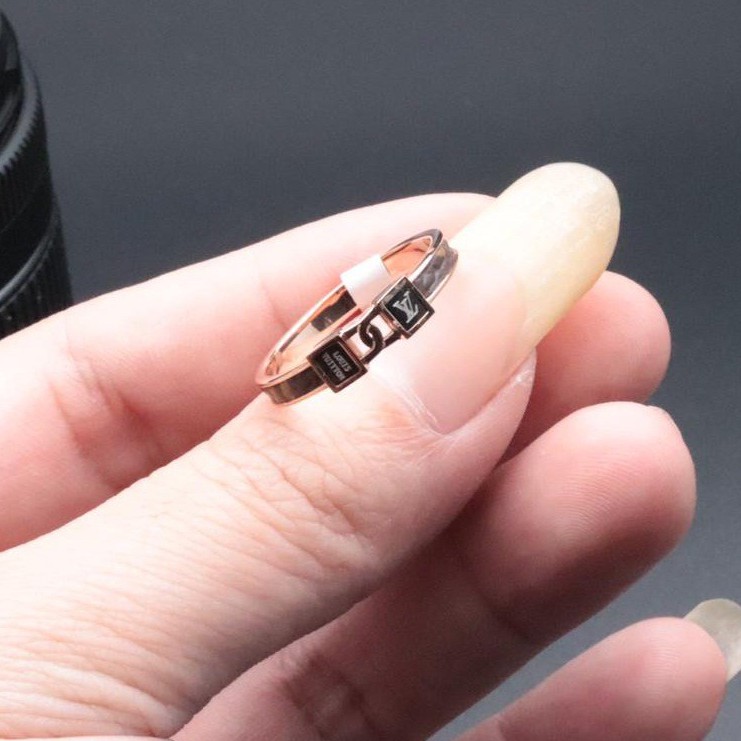 Perhiasan Korean Cincin Premium Model LV L2525