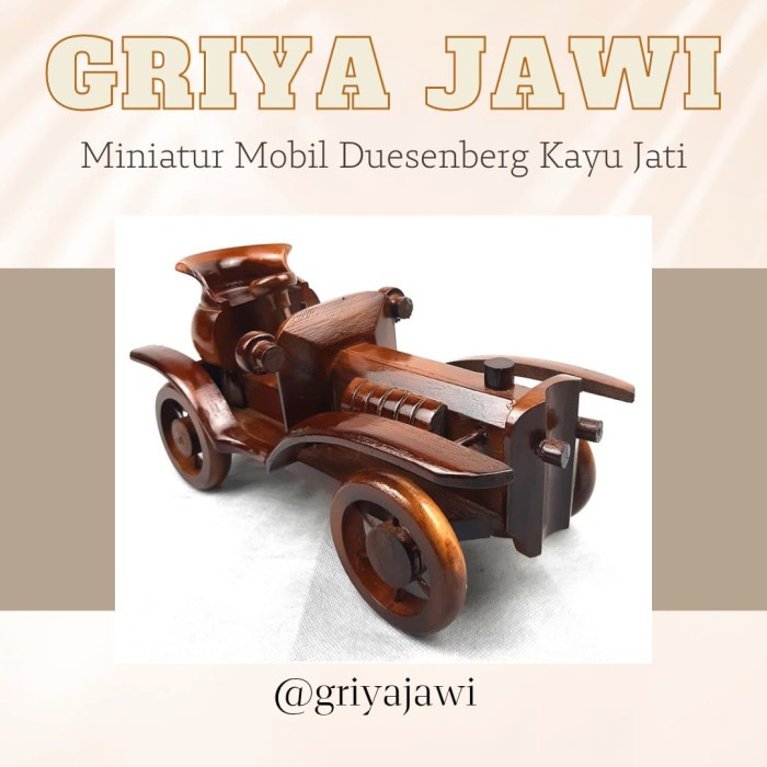 Miniatur Mobil Duesenberg Kerajinan Kayu Jati Kuno