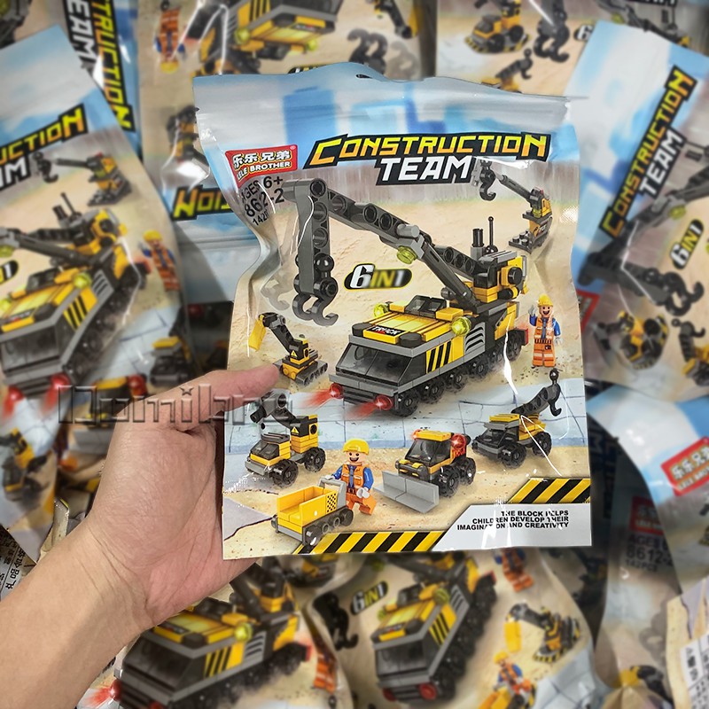 6in1 3d Pemandangan Jalan Kota Truk Pemadam Kebakaran Truck Castle Mainan Edukasi Model Blok Bangunan