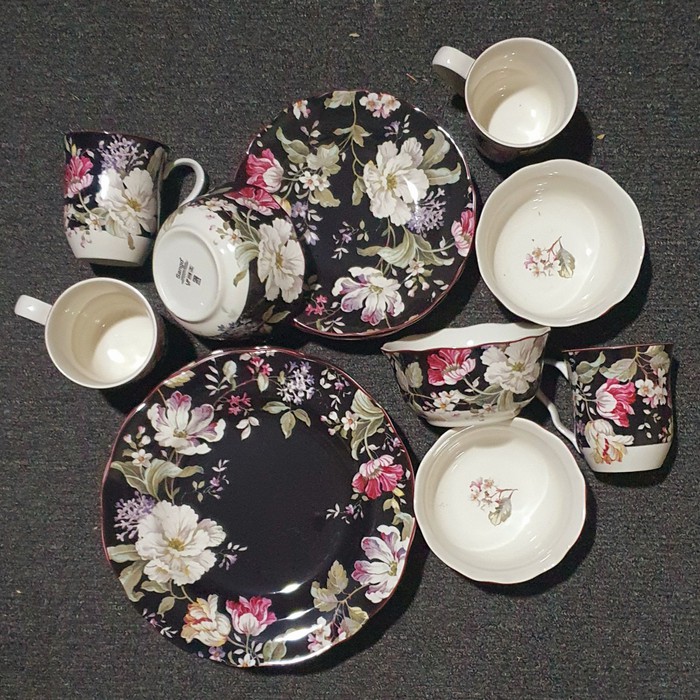 SET PERALATAN MAKAN DINNER SET KERAMIK FLOWER BLACK PIRING KERAMIK MANGKUK MUG HIAS MAKAN
