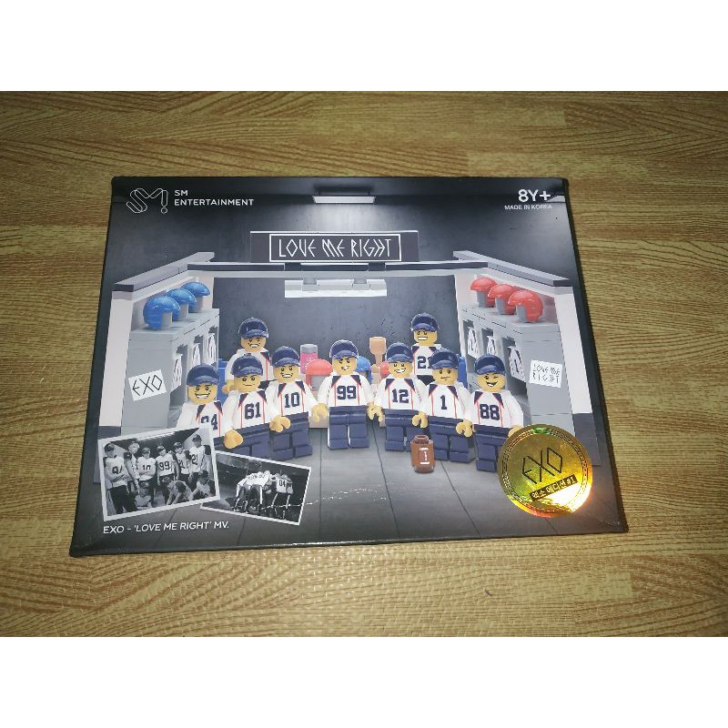 Lego EXO Love Me Right (booked)