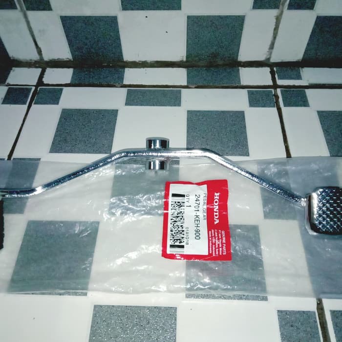 pedal persneling operan gigi Honda GL PRO ORI AHM