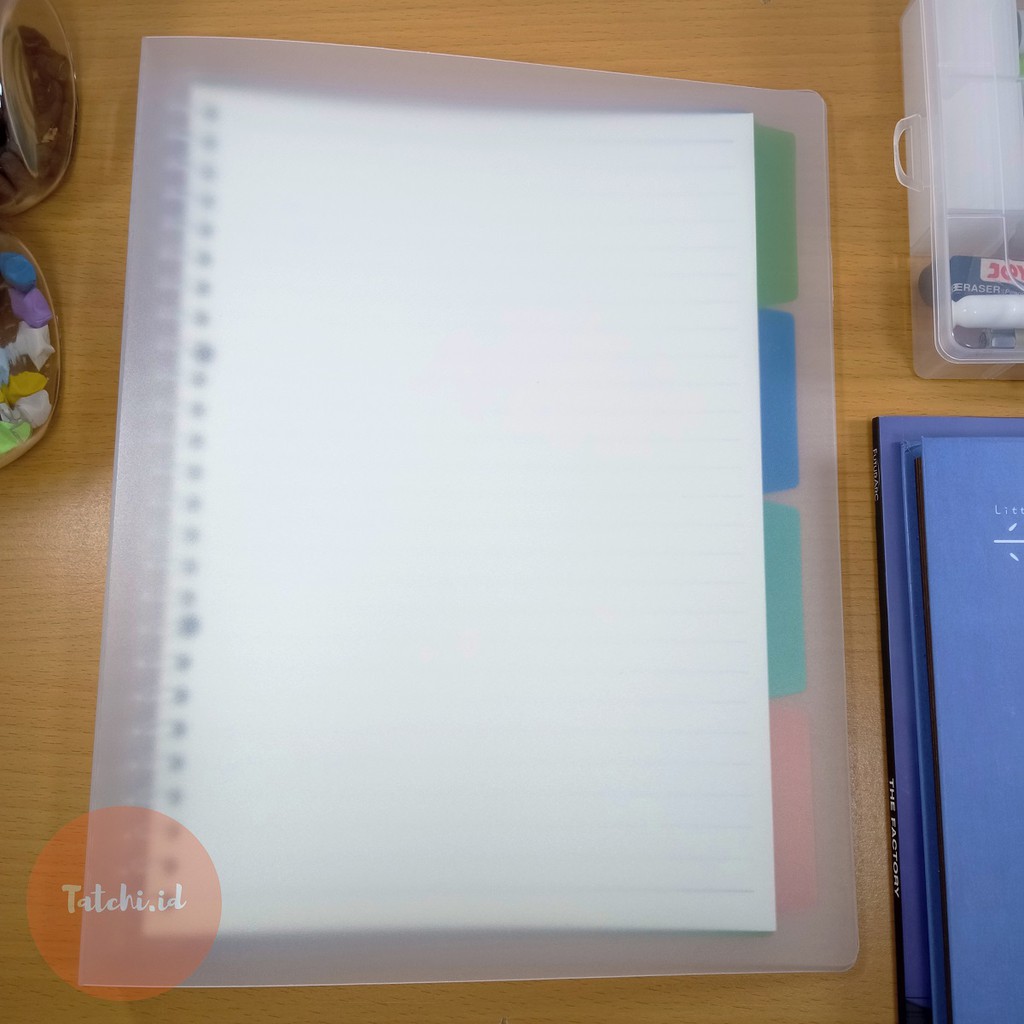 

B5 Loose Leaf Binder Frosted Clear Cover 26 holes