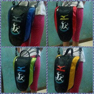 tas sepatu olahraga mizuno