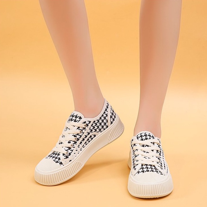 [ Import Design ] Sepatu Sneakers Wanita Import Premium Quality ID174