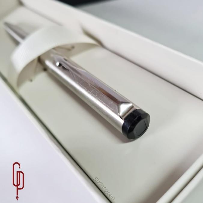 

Parker Vector Stainless Steel SS CT BP