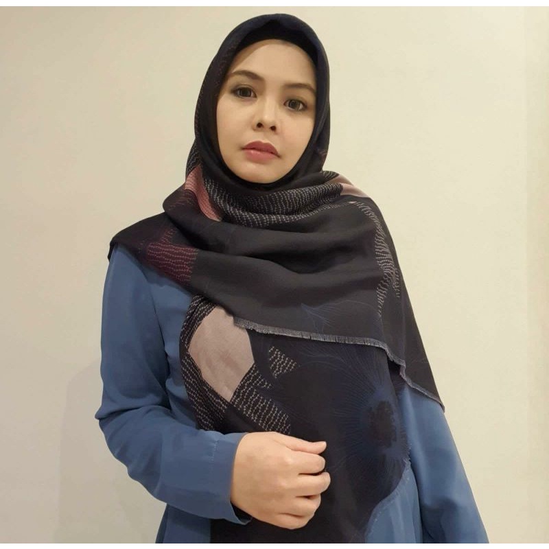 FEYZA INCI SCRAF/segiempat feyza inci