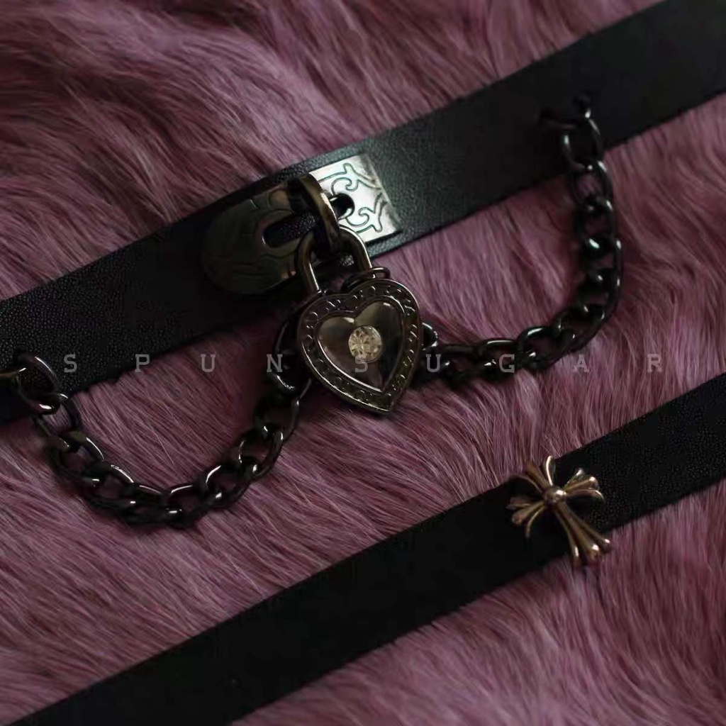 [GOTH] Women Gothic Leather Choker with Metal Heart Chain 8344