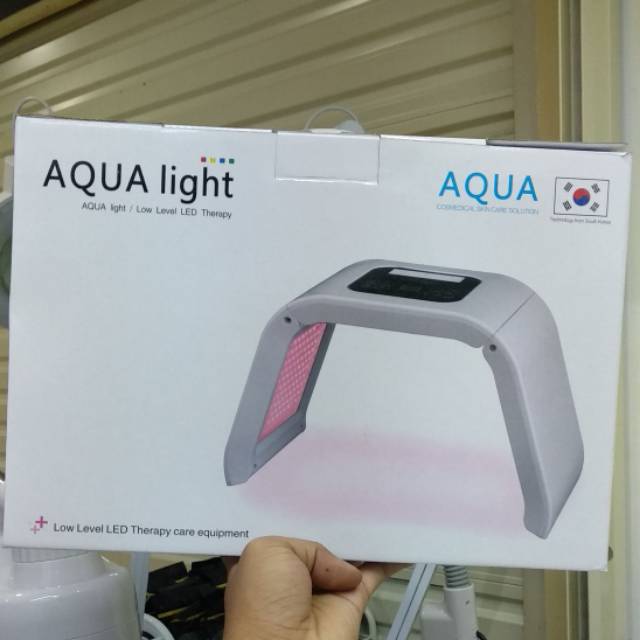 OMEGA AquaLight LED Light Therapy technology from korea free masker tissue