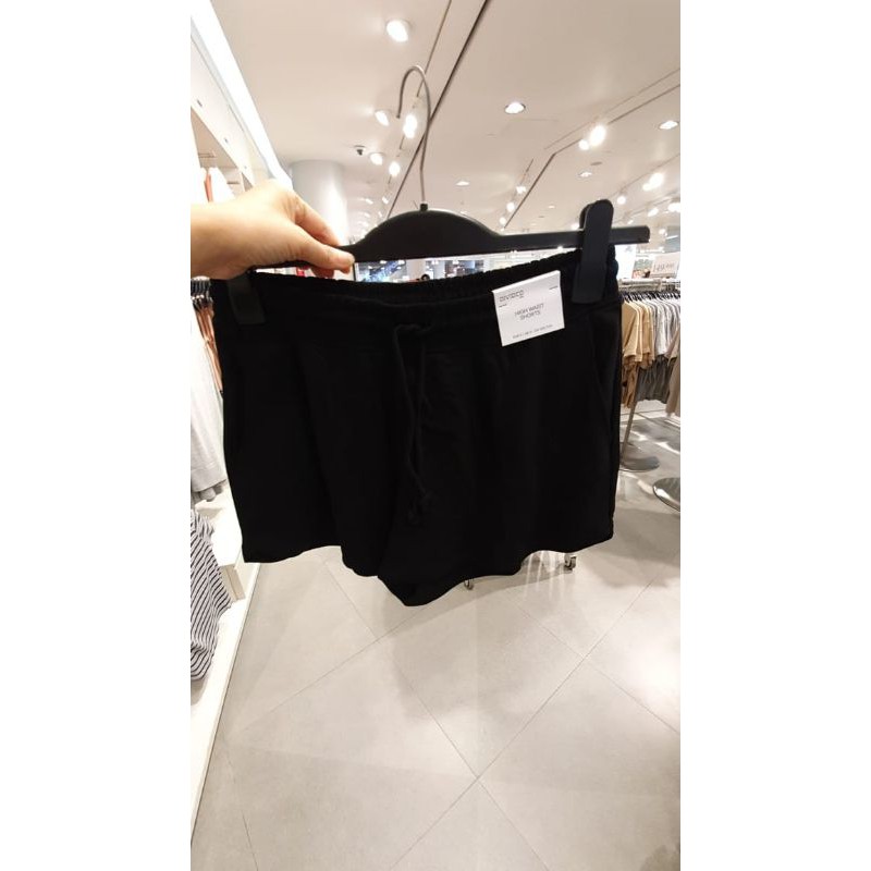 celana pendek.wanita H&M