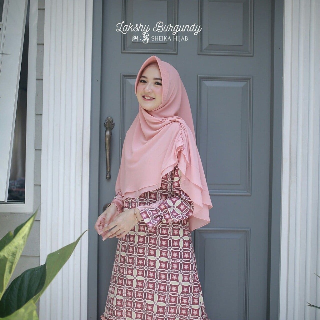 Kerudung Ceruty Baby Doll Premium // Khimar Lakshy - Sheika Hijab