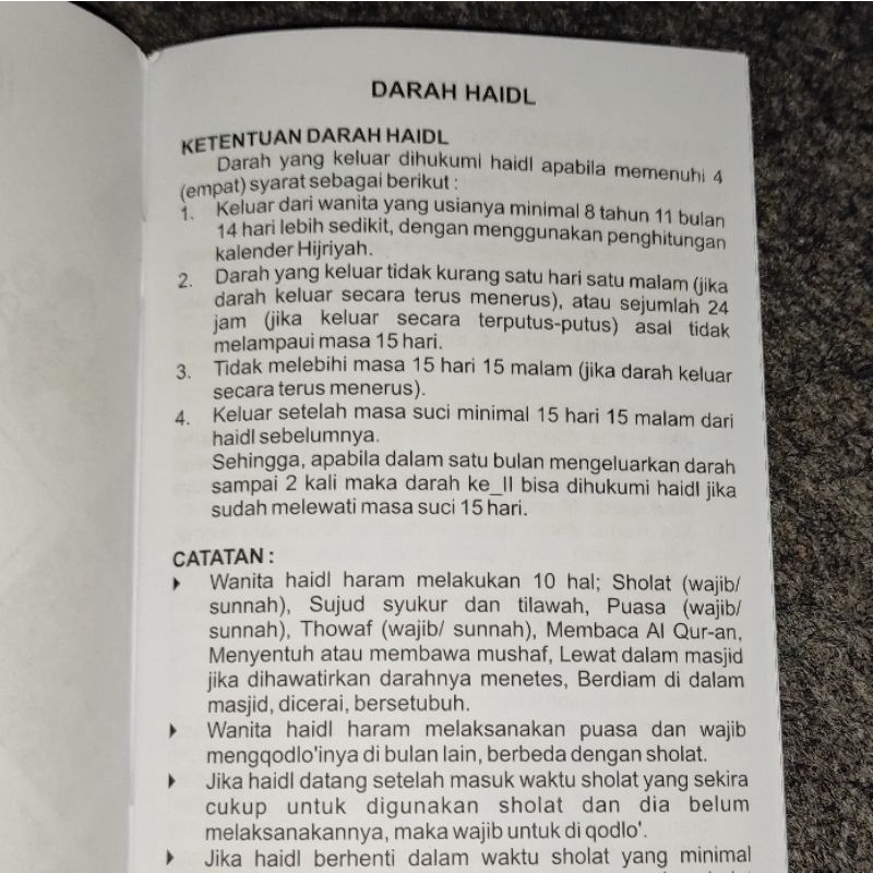 Catatan bulanan wanita shalihah terbitan ponpes mubtadiat lirboyo