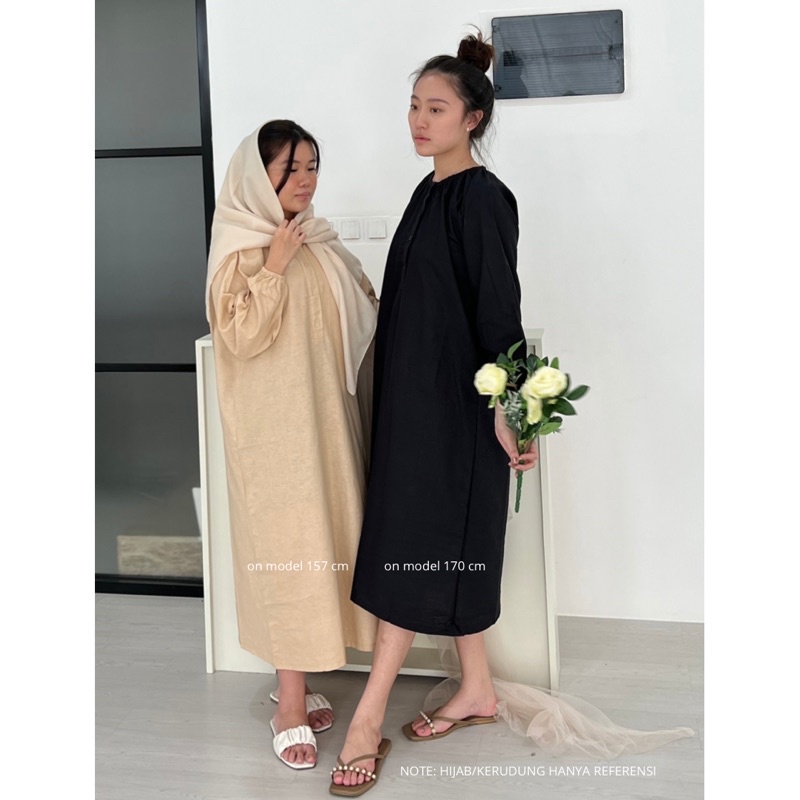 PORONAKA - UMA Longsleeve Linen Dress