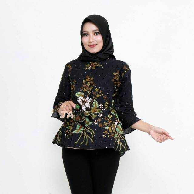 Batik pekalongan wanita