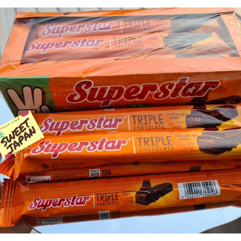 PROMO!!!!  MURAH  Coklat superstar isi 12 @18 gram wafer coklat....coklat supermen..coklat superstar