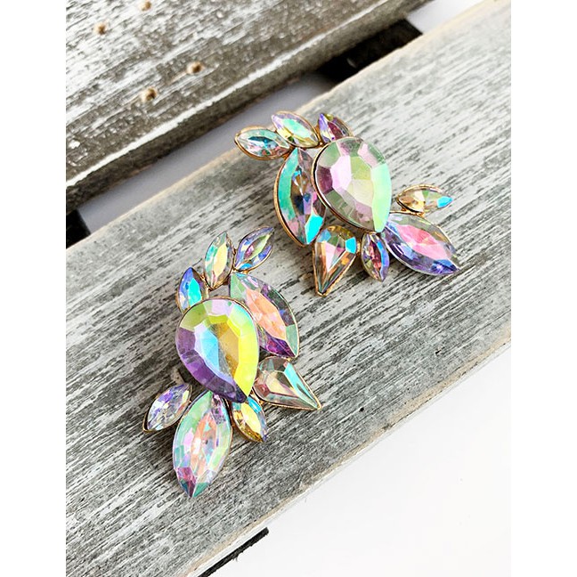 LRC Anting Tusuk Fashion Ab Color Alloy Studded Geometric Earrings F81883