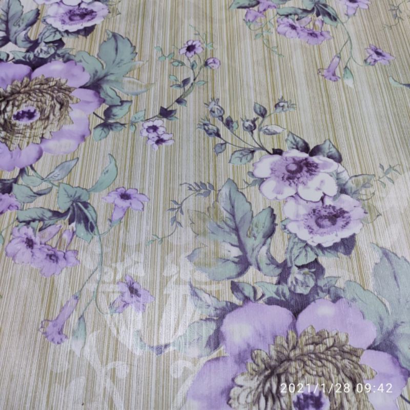 Wallpaper Dinding Bunga Ungu