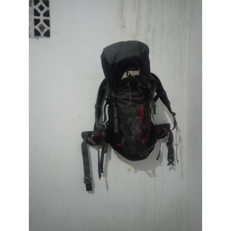 tas gunung rei
