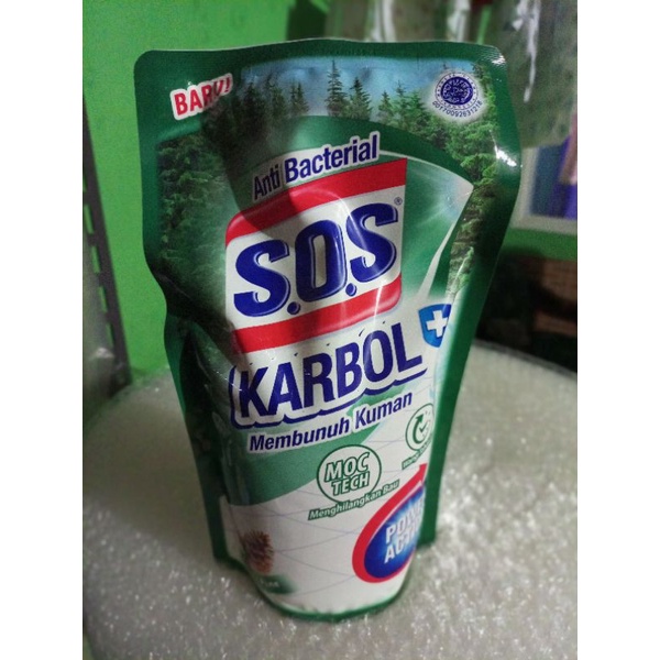 Sos Karbol Classic pine Membunuh Kuman 750ml