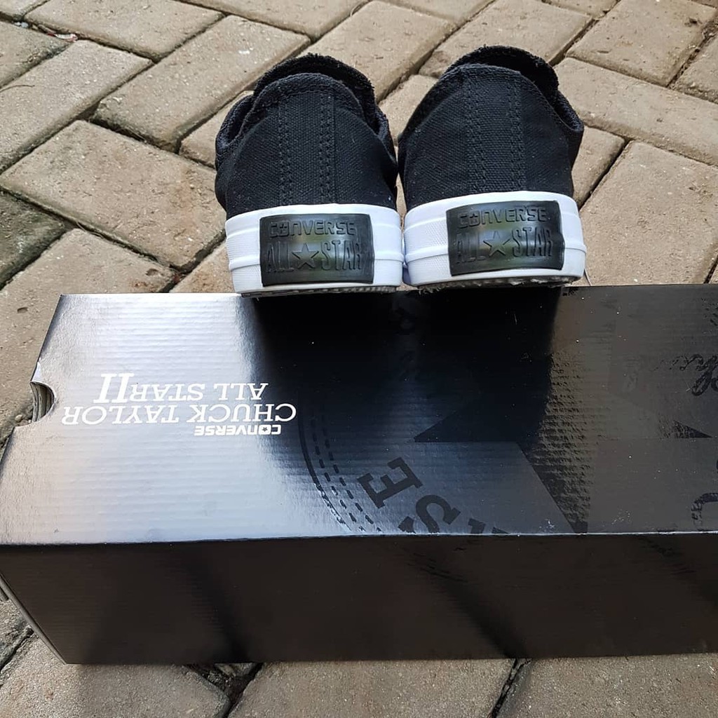 Sepatu converse undefeated pendek hitam-2