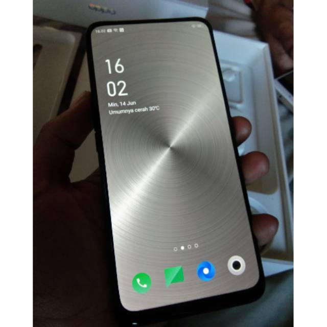 Oppo reno 2f 8/128gb fullset minus