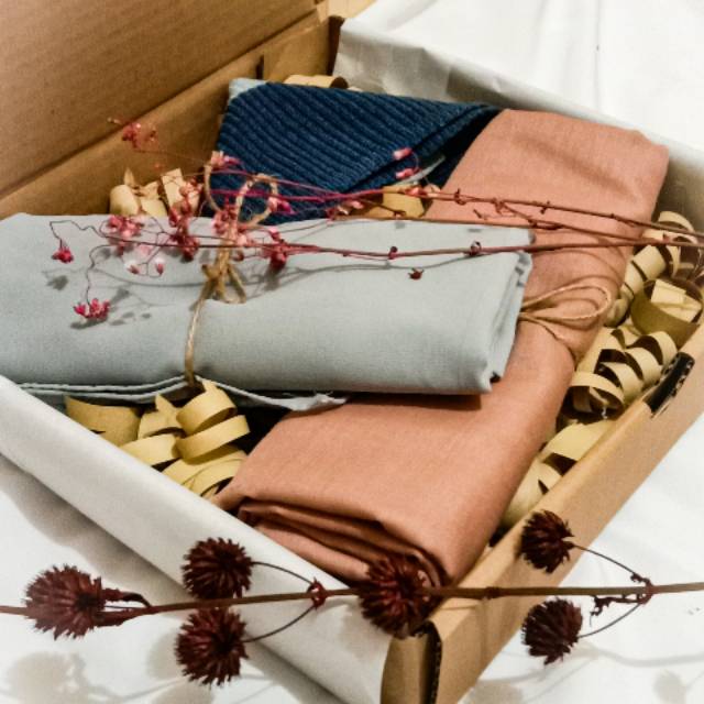

Hampers / hampers murah / Kado ulangtahun atau wisuda