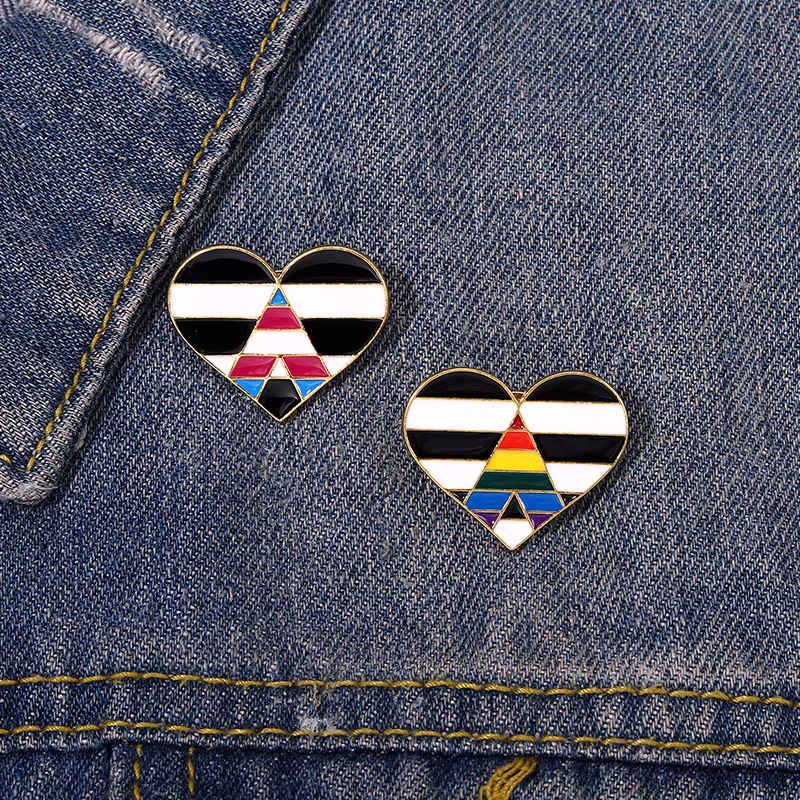 Bros Pin Enamel Bentuk Hati Motif Garis Hitam Putih Untuk Aksesoris Perhiasan