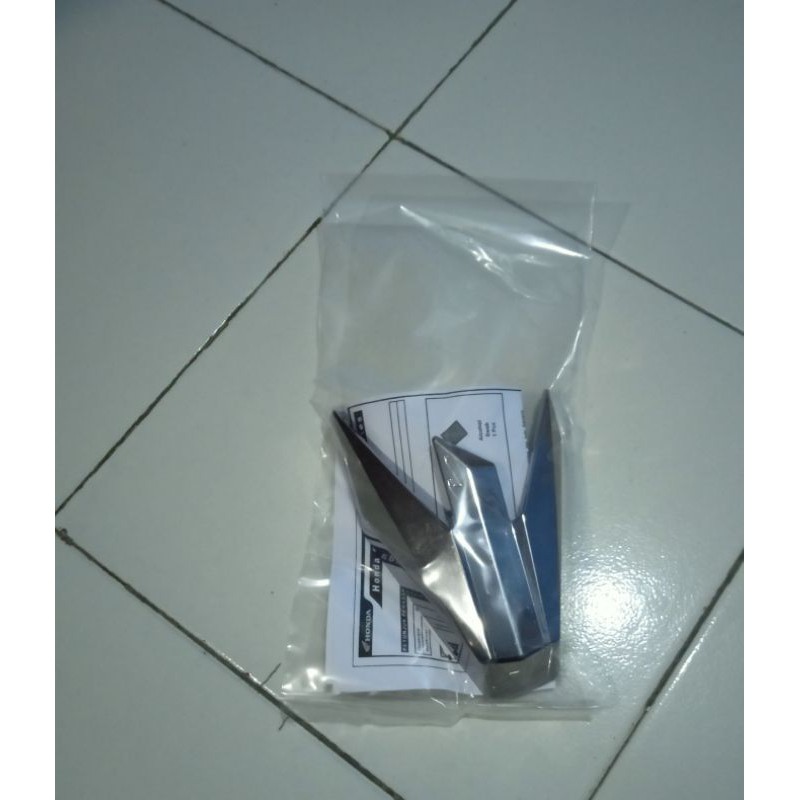 GARNISH COVER MUFFLER KNALPOT (VARIASI TUTUP KNALPOT VARIO 125/150) ORIGINAL