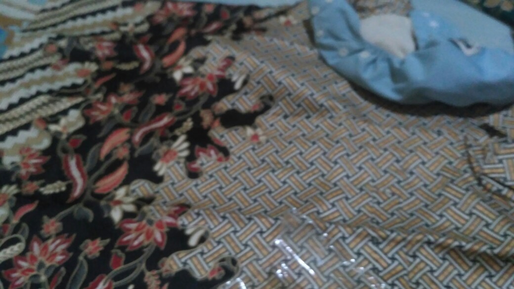 Kemeja Batik Semi Sutra Silky Premium Puring Istimewa