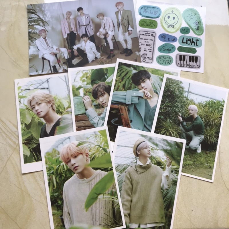 POSTCARD & STICKER ALBUM ASTRO ALL LIGHT (GREEN VER)