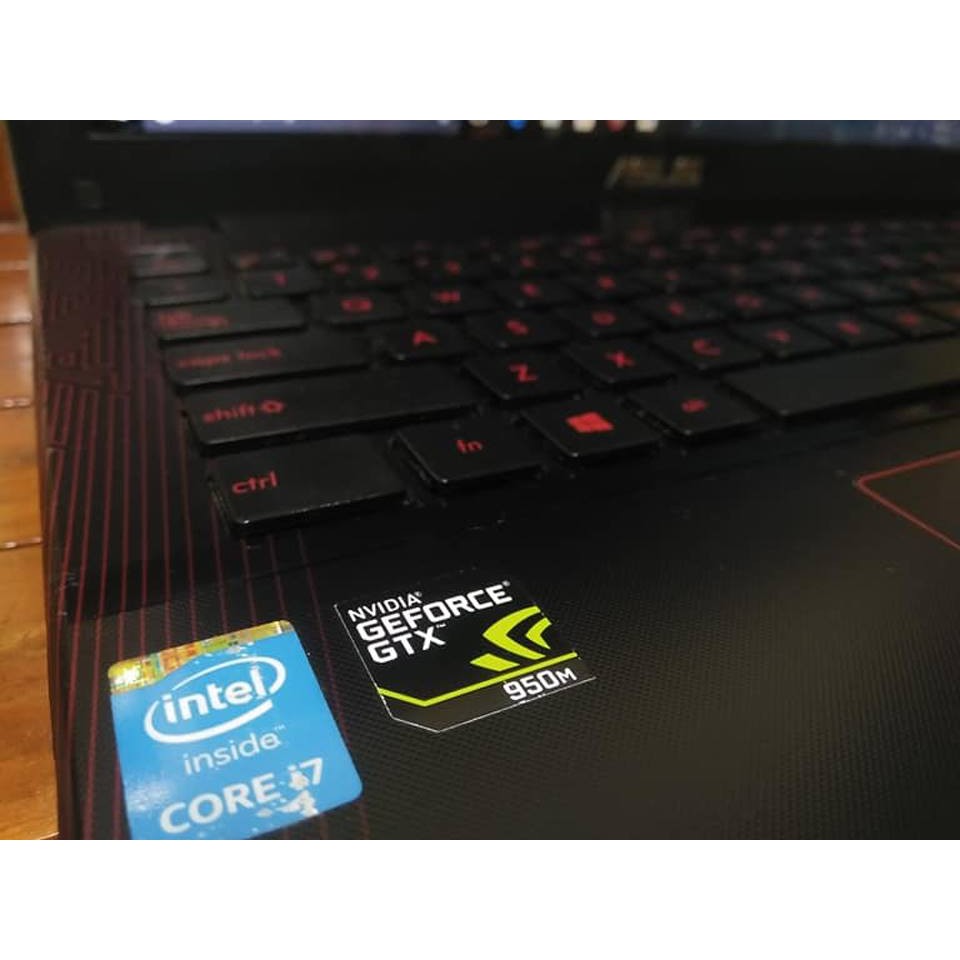 Laptop Leptop second gaming game online  Desain ASUS GAMING X550J Core i7 RAM 8GB HDD 1TB SSD 128gb Vga NVIDIA 950M 2GB murah layar 15 inci