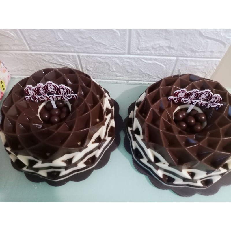 

Pudding coklat vanilla